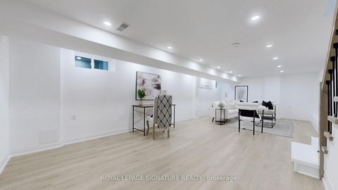 Photo 21 at 914 Broadview Avenue, Danforth, Toronto