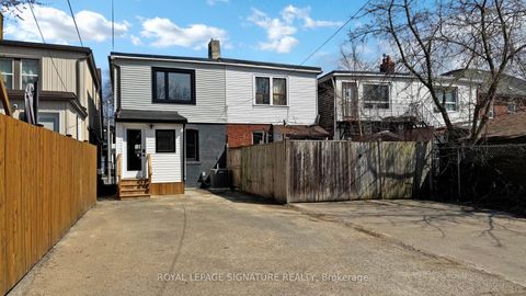 Photo 24 at 914 Broadview Avenue, Danforth, Toronto