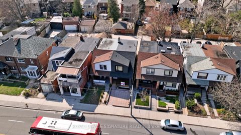 Photo 25 at 914 Broadview Avenue, Danforth, Toronto
