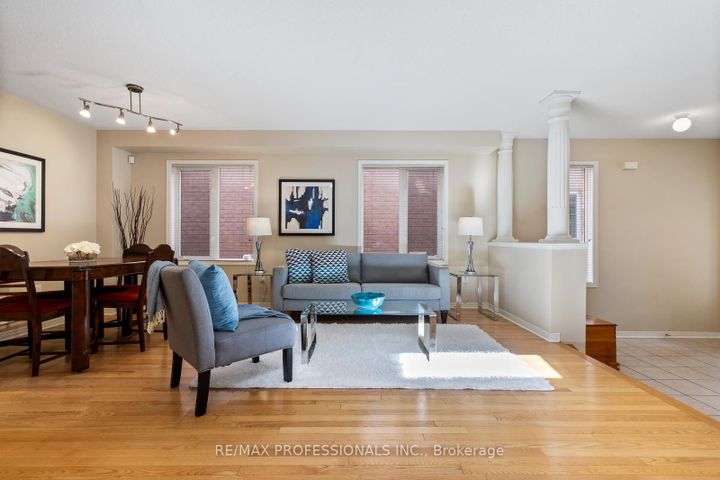 Photo 4 at 4808 Half Moon Grove, Churchill Meadows, Mississauga