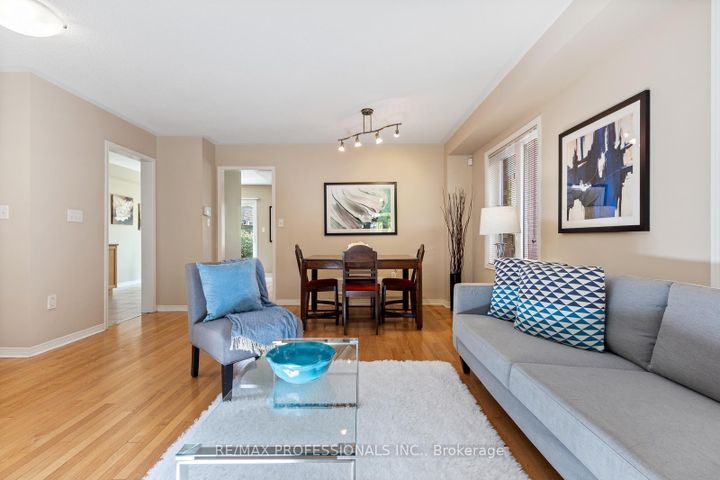 Photo 5 at 4808 Half Moon Grove, Churchill Meadows, Mississauga