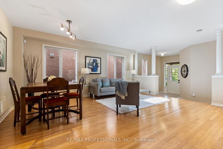 Photo 7 at 4808 Half Moon Grove, Churchill Meadows, Mississauga