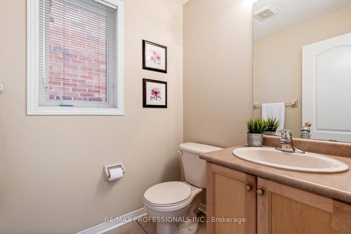 Photo 17 at 4808 Half Moon Grove, Churchill Meadows, Mississauga