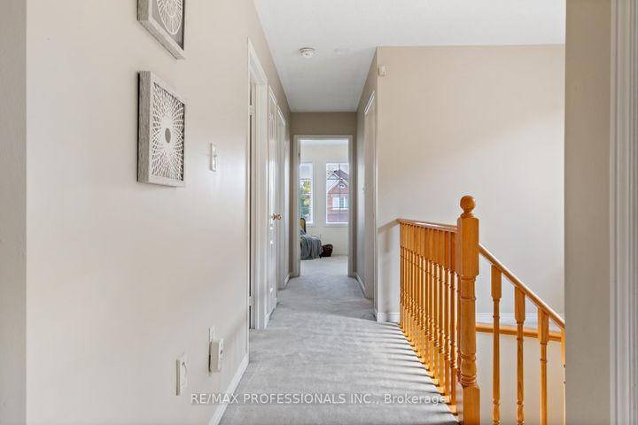 Photo 23 at 4808 Half Moon Grove, Churchill Meadows, Mississauga