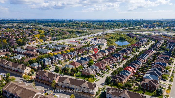 Photo 38 at 4808 Half Moon Grove, Churchill Meadows, Mississauga