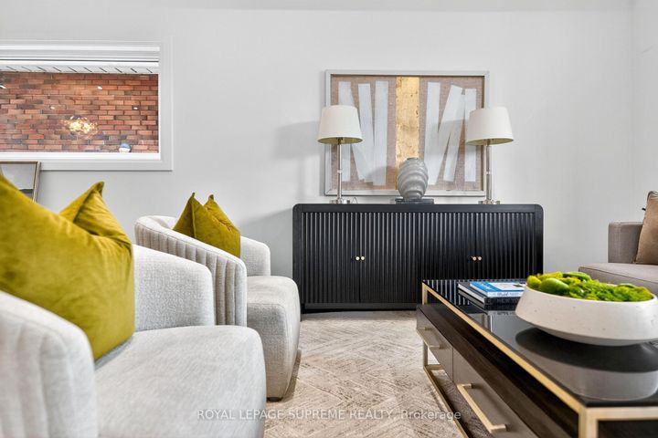 Photo 10 at 24 York Avenue, Mount Dennis, Toronto