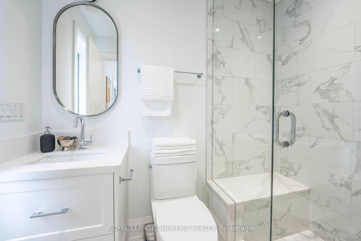 Photo 33 at 24 York Avenue, Mount Dennis, Toronto