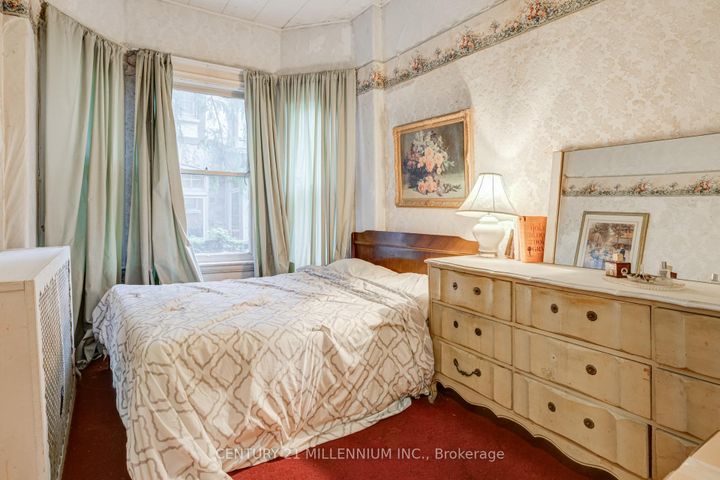 Photo 13 at 99 Blake Street, Blakeley, Hamilton