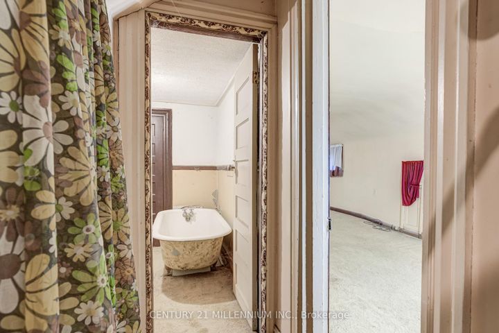 Photo 35 at 99 Blake Street, Blakeley, Hamilton