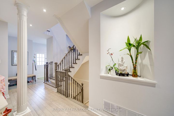 Photo 7 at 6 Sapphire Drive, Rouge Woods, Richmond Hill