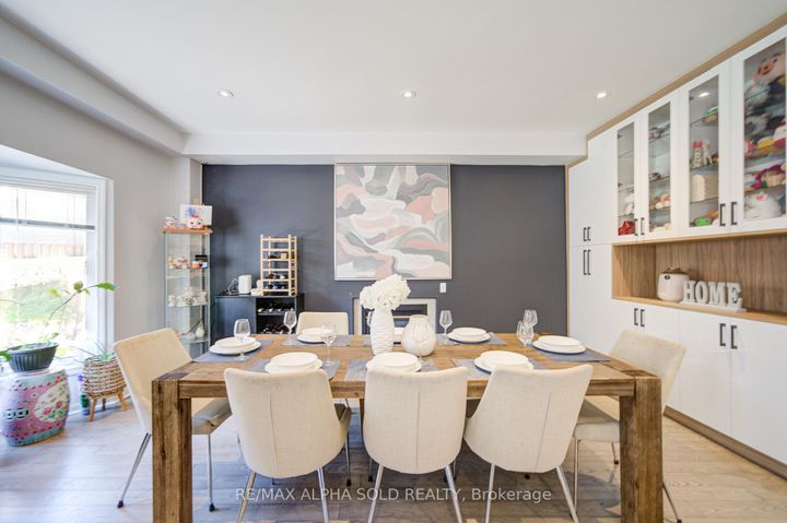 Photo 13 at 6 Sapphire Drive, Rouge Woods, Richmond Hill