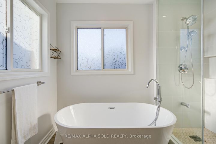 Photo 37 at 6 Sapphire Drive, Rouge Woods, Richmond Hill