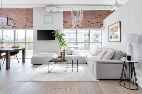 Photo 7 at 209 - 2 Fieldway Road, City Centre West, Toronto