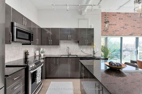 Photo 13 at 209 - 2 Fieldway Road, City Centre West, Toronto