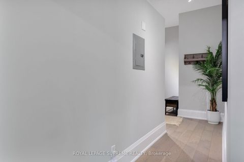 Photo 32 at 209 - 2 Fieldway Road, City Centre West, Toronto