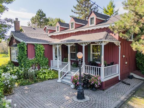 Photo 3 at 130 Myrtle Road E, Brooklin, Whitby