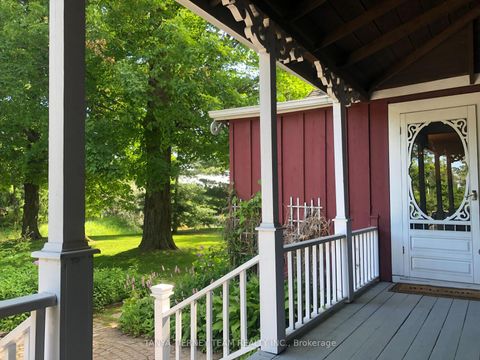 Photo 4 at 130 Myrtle Road E, Brooklin, Whitby