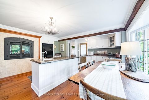 Photo 5 at 130 Myrtle Road E, Brooklin, Whitby