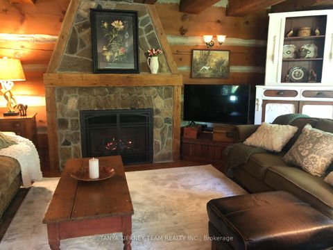 Photo 18 at 130 Myrtle Road E, Brooklin, Whitby