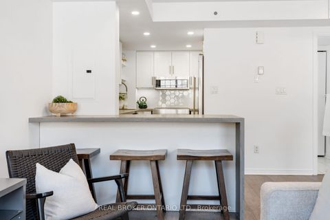 Photo 7 at 301 - 35 Strangford Lane, Birchmount, Toronto