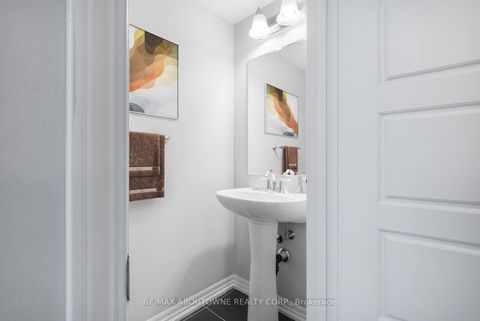 Photo 11 at 298 Jemima Drive, GO Glenorchy, Oakville