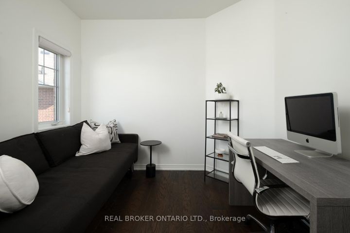 Photo 19 at 40 Divinity Circle, Northwest Brampton, Brampton