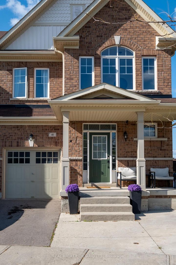 Photo 27 at 40 Divinity Circle, Northwest Brampton, Brampton