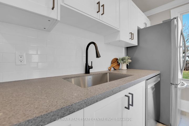 Photo 5 at 70 Robins Avenue, Crown Point, Hamilton