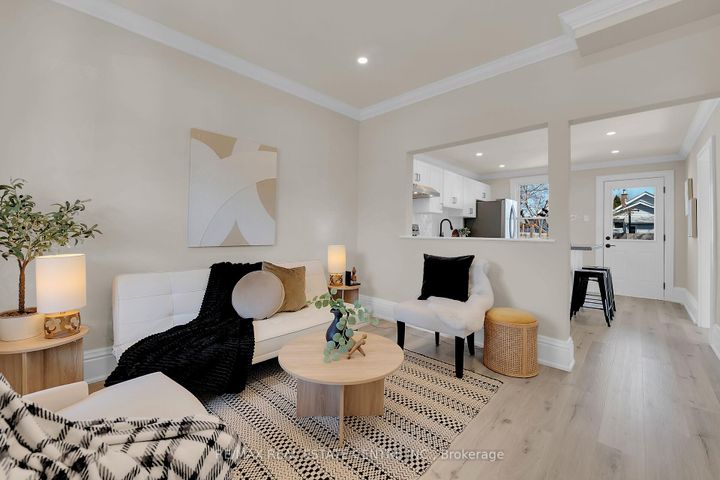 Photo 8 at 70 Robins Avenue, Crown Point, Hamilton