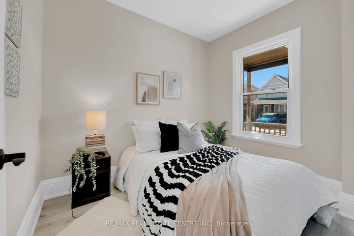 Photo 11 at 70 Robins Avenue, Crown Point, Hamilton