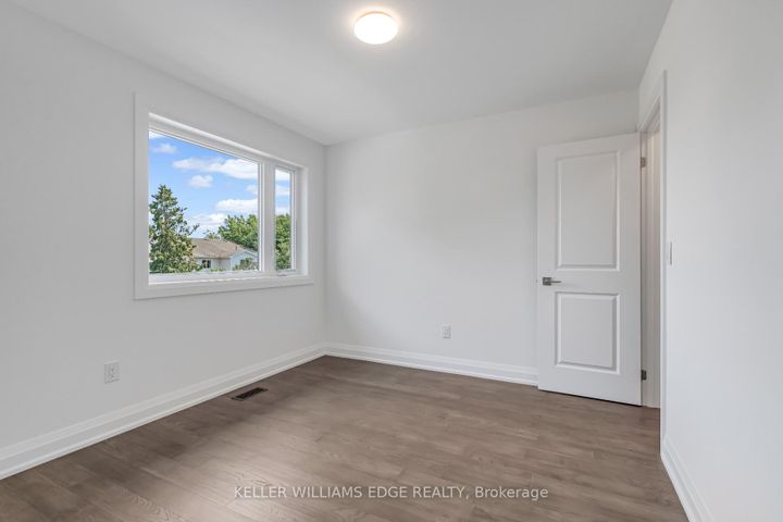 Photo 26 at 4 - 2154 Walkers Line, Headon, Burlington