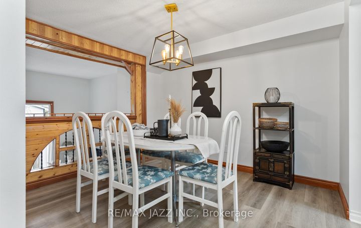 Photo 8 at 95 - 1330 Trowbridge Drive, Centennial, Oshawa