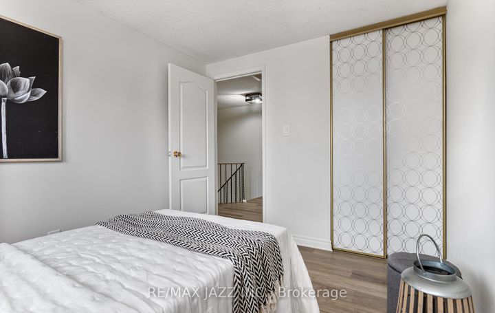 Photo 18 at 95 - 1330 Trowbridge Drive, Centennial, Oshawa
