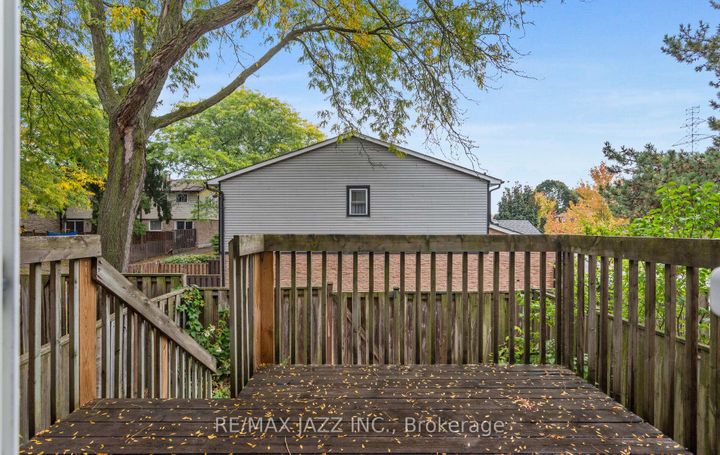 Photo 23 at 95 - 1330 Trowbridge Drive, Centennial, Oshawa