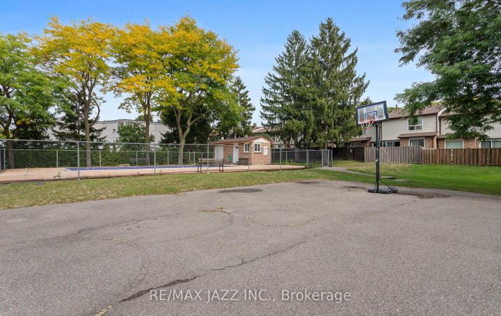 Photo 29 at 95 - 1330 Trowbridge Drive, Centennial, Oshawa