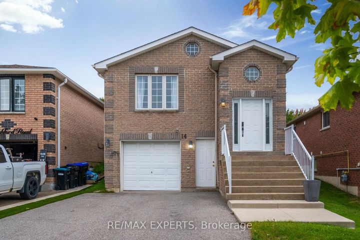 Photo 1 at 14 Aishford Road, Bradford, Bradford West Gwillimbury