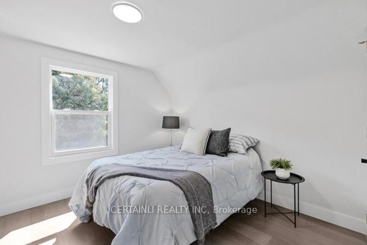 Photo 12 at 205 East 26th Street, Eastmount, Hamilton