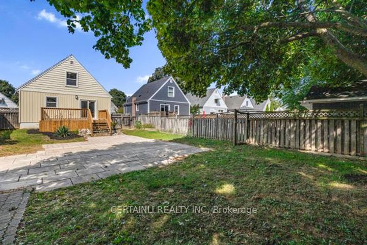 Photo 21 at 205 East 26th Street, Eastmount, Hamilton