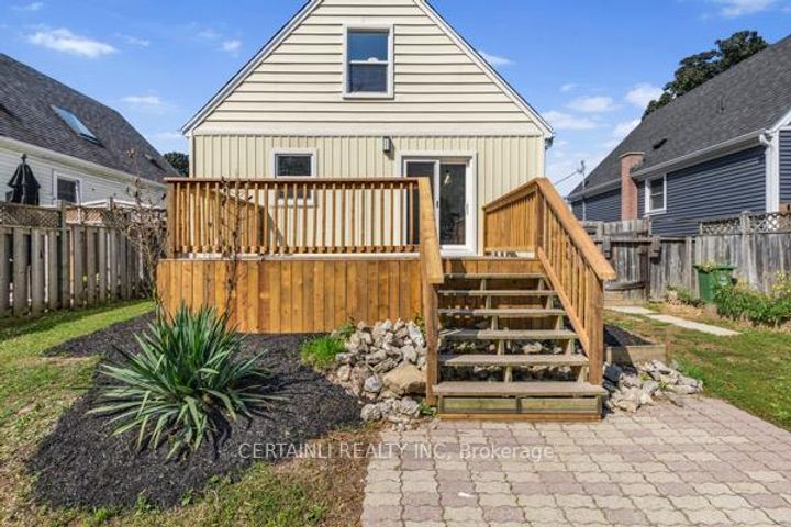 Photo 22 at 205 East 26th Street, Eastmount, Hamilton
