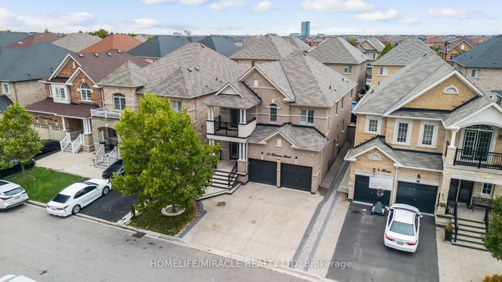 Photo 1 at 10 Kenora Street, Credit Valley, Brampton