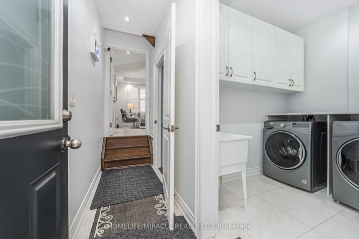 Photo 37 at 10 Kenora Street, Credit Valley, Brampton
