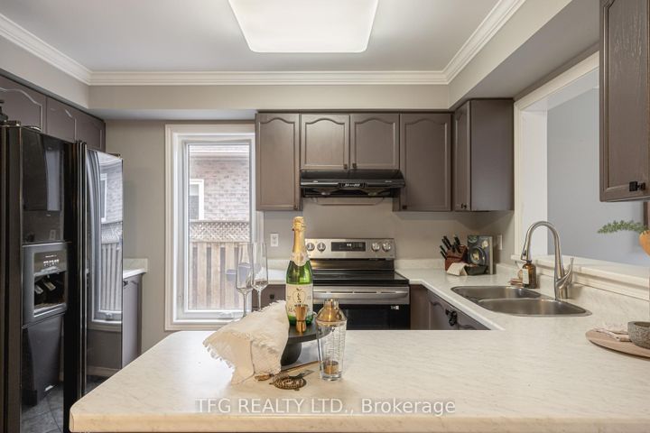 Photo 14 at 1213 Corsica Avenue, Eastdale, Oshawa