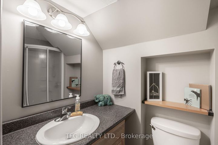 Photo 40 at 1213 Corsica Avenue, Eastdale, Oshawa