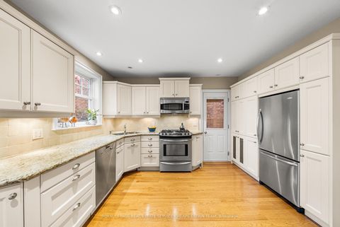Photo 10 at 57 Fleming Crescent, Leaside, Toronto