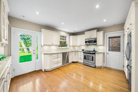 Photo 13 at 57 Fleming Crescent, Leaside, Toronto