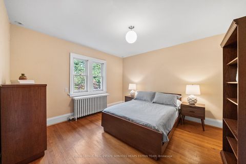 Photo 18 at 57 Fleming Crescent, Leaside, Toronto