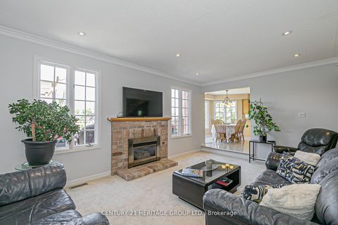 Photo 12 at 152 Cranberry Lane, Aurora Highlands, Aurora