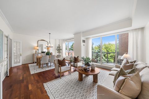 Photo 4 at 713 - 2727 Yonge Street, Lawrence Park South, Toronto