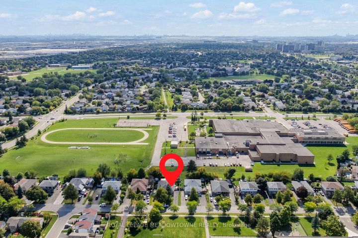 Photo 5 at 73 Jefferson Road, Northgate, Brampton