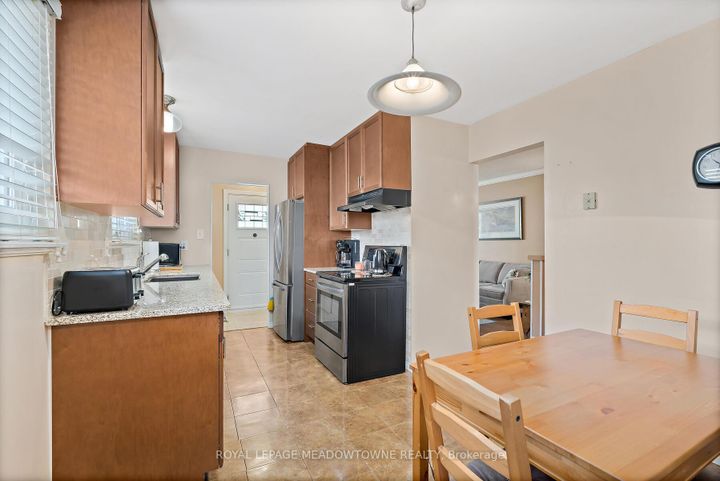 Photo 12 at 73 Jefferson Road, Northgate, Brampton